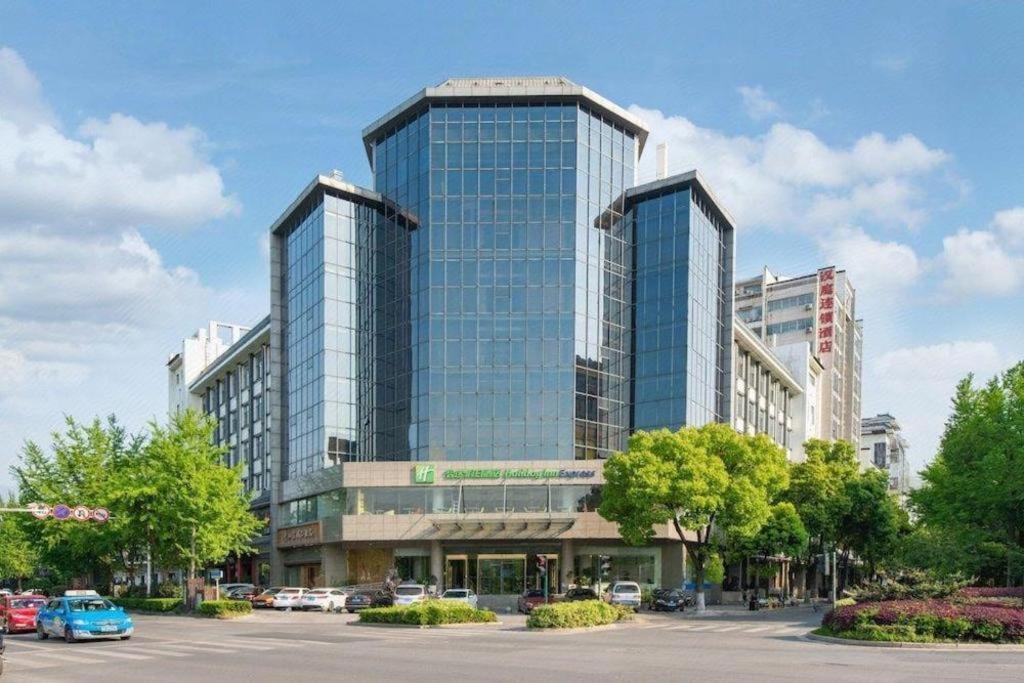 Holiday Inn Express Yangzhou City Center By Ihg Buitenkant foto